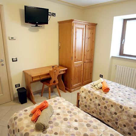 Bed And Breakfast Luna San Giovanni Bianco Esterno foto